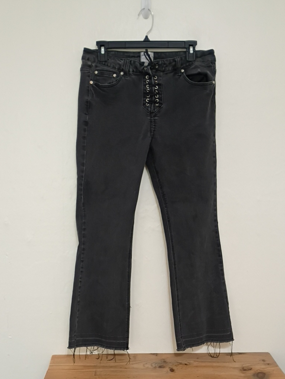 Twelve by Ontwelfth Vintage Black Stretch Lace Up Wide Leg Jeans Size 31